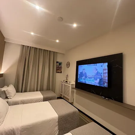 Aparthotel Brianza 4*