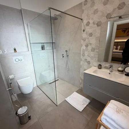 Aparthotel Brianza 4*