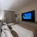 Brianza Aparthotel 4*