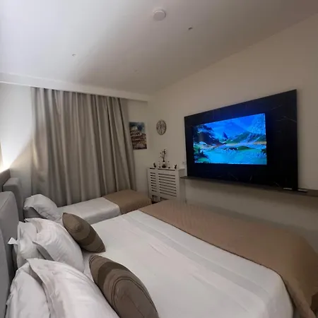 Brianza Hotel apartamentowy 3*